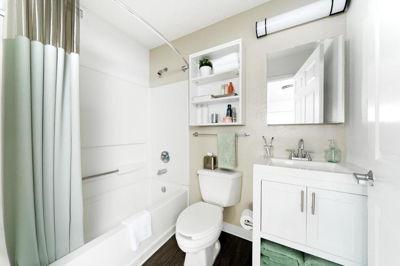 Intown Suites Extended Stay Select Houston Tx - Brookhollow ภายนอก รูปภาพ